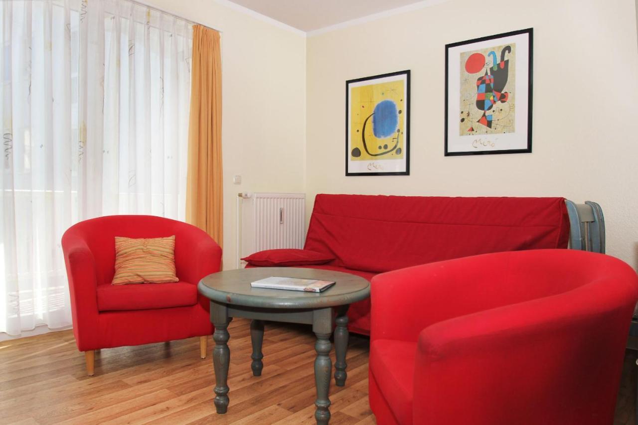 Balkon, Gratis Nutzung Vom Ahoi Erlebnisbad Und Sauna In Sellin - Villa Karola Fewo 09 Герен Екстер'єр фото