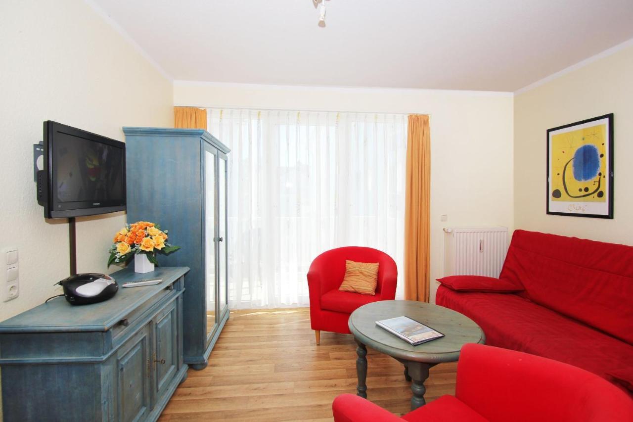 Balkon, Gratis Nutzung Vom Ahoi Erlebnisbad Und Sauna In Sellin - Villa Karola Fewo 09 Герен Екстер'єр фото